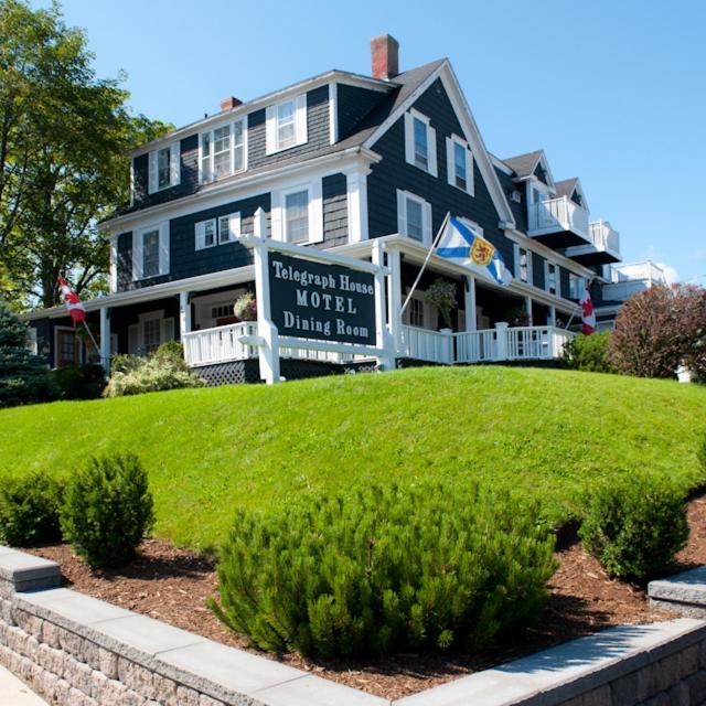 Telegraph House Motel Baddeck Inlet Extérieur photo