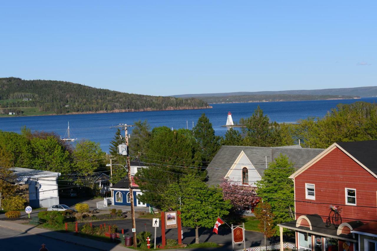 Telegraph House Motel Baddeck Inlet Extérieur photo
